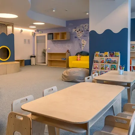 Tropiki - Ogrodek, Jacuzzi, Sauny, Sala Zabaw, Bliard, Garaz, Do Plazy 400m Plaskie Dojscie Apartmán *