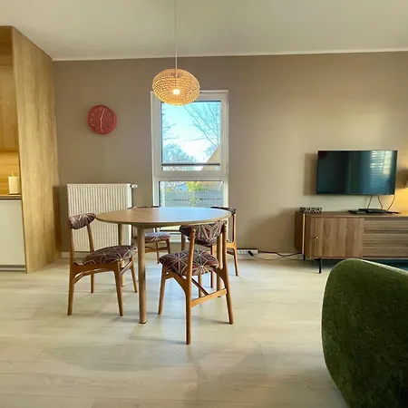 Apartament Tropiki - Sala Zabaw, Bliard, Garaż, Do Plaży 400m Płaskie Dojście Jastrzębia Góra