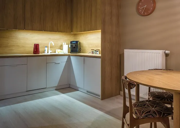 Tropiki - sala zabaw, bliard, garaż, do plaży 400m płaskie dojście Apartament Jastrzębia Góra