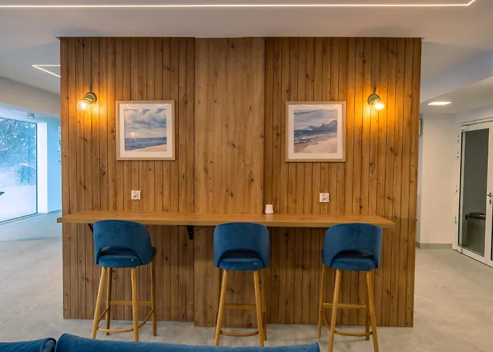 Tropiki - sala zabaw, bliard, garaż, do plaży 400m płaskie dojście Apartament Jastrzębia Góra