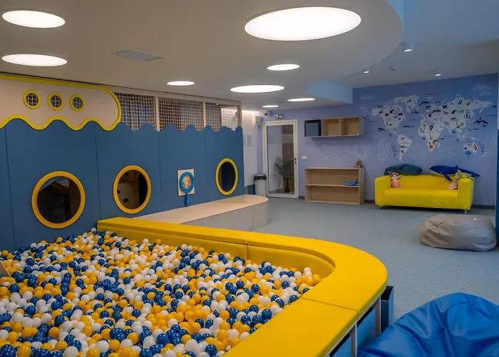 Tropiki - sala zabaw, bliard, garaż, do plaży 400m płaskie dojście Apartament