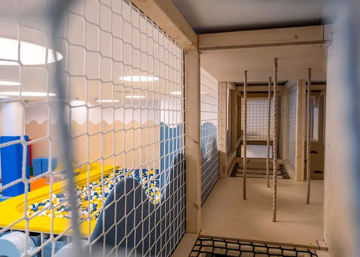 Apartament Tropiki - sala zabaw, bliard, garaż, do plaży 400m płaskie dojście